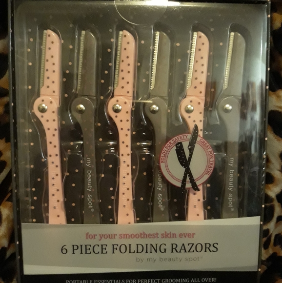 Cosmetic Razors - Picture 1 of 1